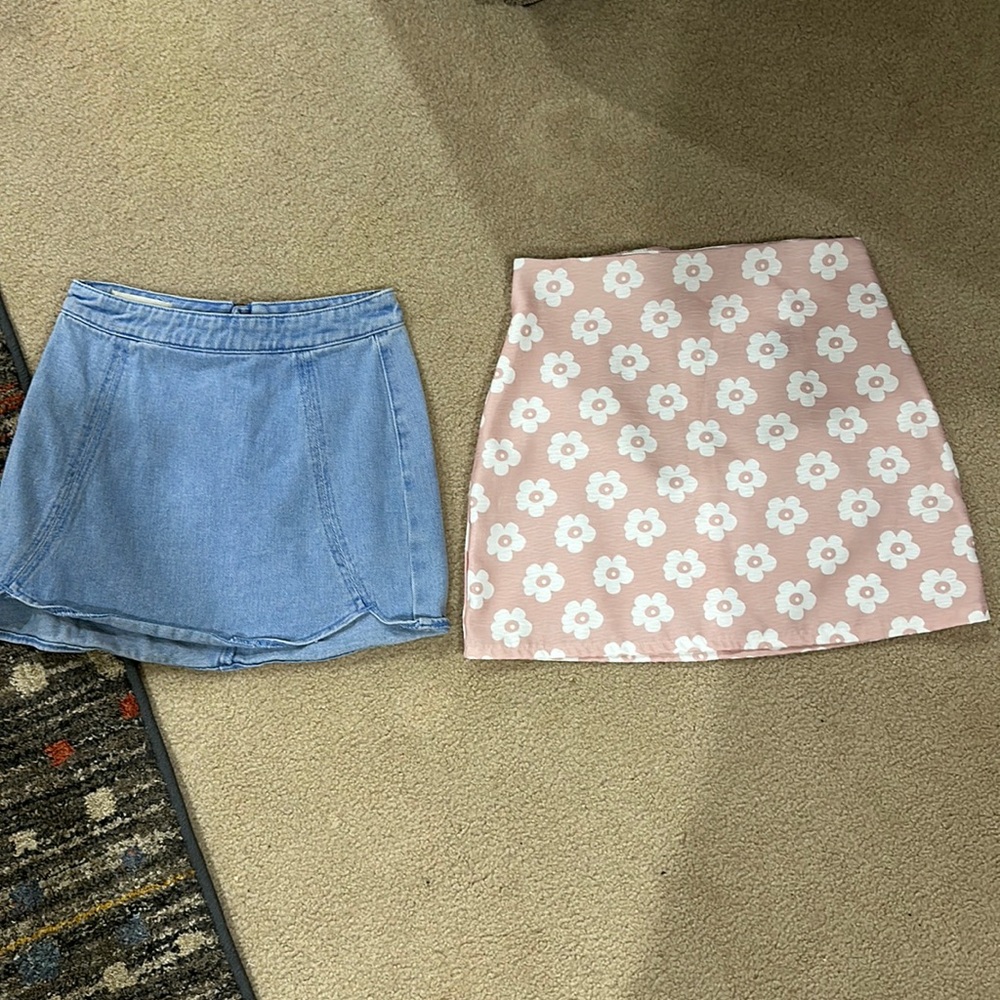 Bundle of 2 mini skirts